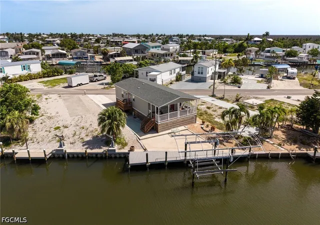 Photo 3 of Manufactured home for sale at 3822 Blueberry Ln, Saint James City, FL 33956 | MLS# 2026029221 | Listing updated on 2026-09-25