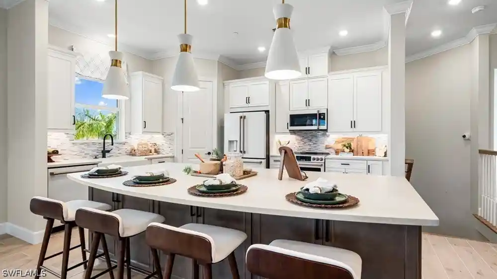 Listing Photo 2 - Condo for sale in 15345 Giardino Dr located at 15345 Giardino Dr, Naples, FL 34114 - Unit #12-204