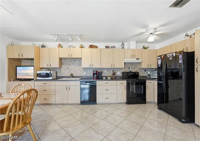 4th image of 246 SW 37th Street, Cape Coral, FL 33914 | MLS# 226024904