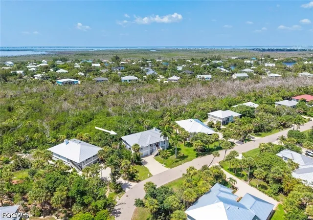Photo 3 of Single family home for sale at 1858 Farm Trl, Sanibel, FL 33957 | MLS# 2026029511 | Listing updated on 2026-08-12