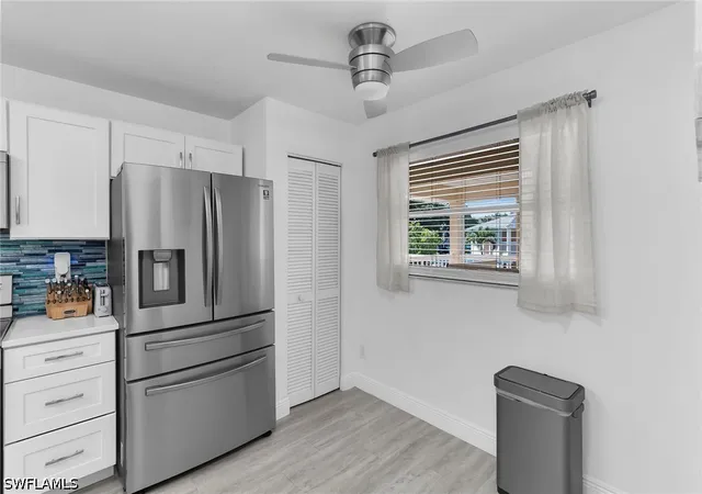 Listing Photo 4 - Condo for sale in building located at 653 Squire Cir, Naples, FL 34104 - Unit #201