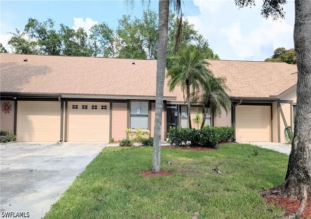 Photo 2 of Townhouse for sale at 13147 Hampshire Ct, Fort Myers, FL 33919 | MLS# 226025498 | Listing updated on 2026-08-26