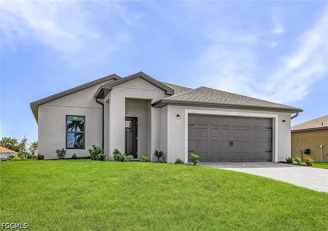 Photo 1 of Single family home for sale at 252 Lunette St, Fort Myers, FL 33913 | MLS# 2026029761 | Listing updated on 2026-08-21