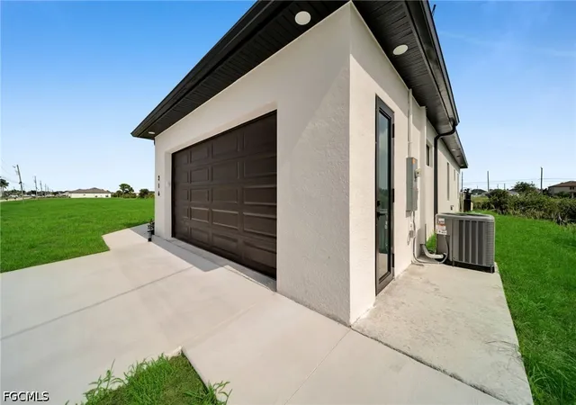 Photo 3 of Single family home for sale at 216 Ne 25th Terrace, Cape Coral, FL 33909 | MLS# 2026029853 | Listing updated on 2026-08-20