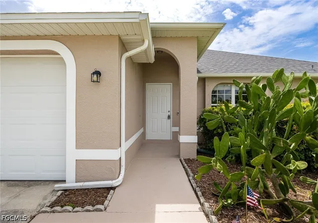 Photo 2 of Single family home for sale at 1418 Sw 11th Place, Cape Coral, FL 33991 | MLS# 2026029936 | Listing updated on 2026-10-01