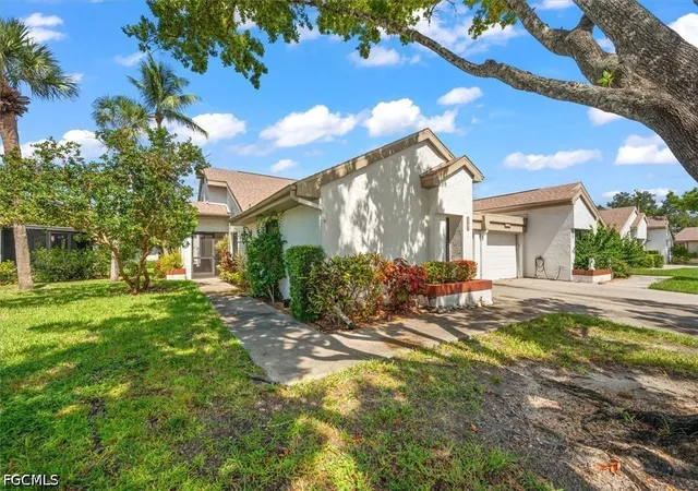 Photo 2 of Townhouse for sale at 1787 Pine Glade Cir, Fort Myers, FL 33907 | MLS# 2026030320 | Listing updated on 2026-08-17