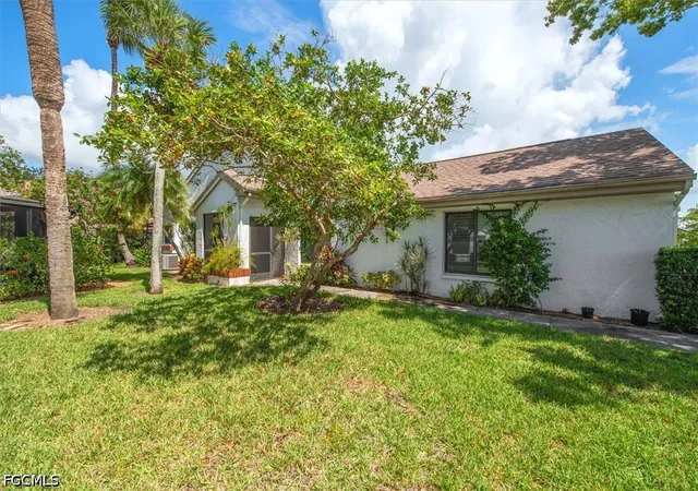 Photo 3 of Townhouse for sale at 1787 Pine Glade Cir, Fort Myers, FL 33907 | MLS# 2026030320 | Listing updated on 2026-08-17