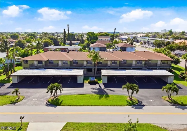 Photo 1 of Condo for sale at 4711 Se 5th Avenue #7, Cape Coral, FL 33904 | MLS# 2026030321 | Listing updated on 2026-08-19