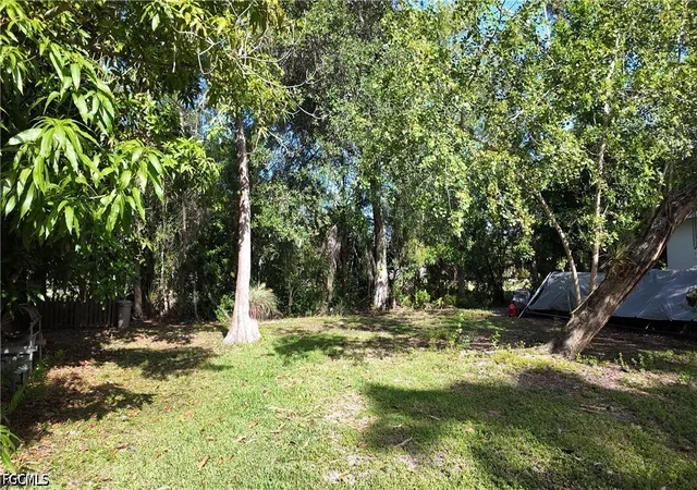 Photo 3 of Single family home for sale at 6969 Magnolia Ln, Fort Myers, FL 33966 | MLS# 2026030388 | Listing updated on 2026-08-30