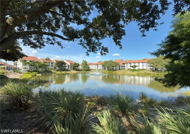Listing Photo 5 - Condo for sale in building located at 7960 Preserve Cir, Naples, FL 34119 - Unit #624