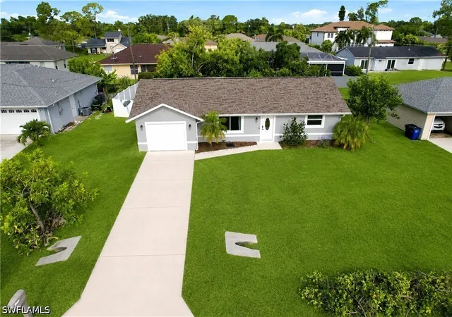Photo 1 of Single family home for sale at 18500 Sarasota Rd, Fort Myers, FL 33967 | MLS# 226026080 | Listing updated on 2026-08-23