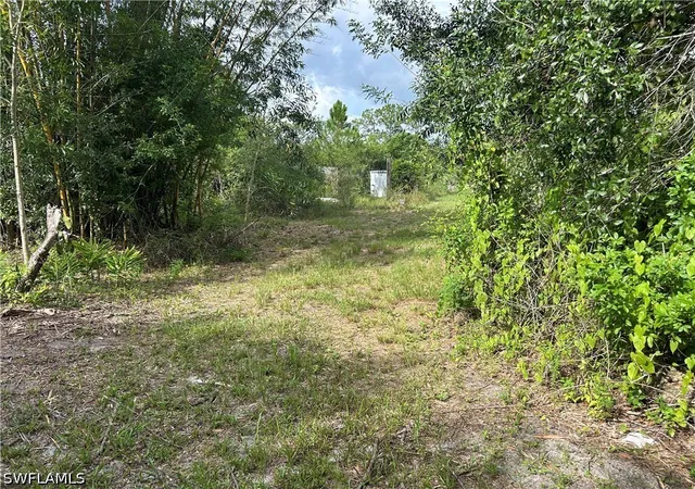Photo 3 of Sale Pending at 1070 Limpkin Rd, Naples, FL 34120 | MLS# 226026253 | Listing updated on 2026-08-20