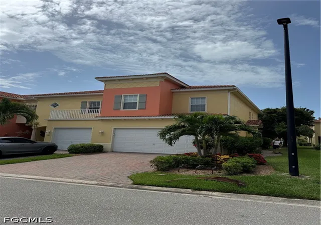 Photo 2 of Townhouse for sale at 9815 Solera Cvs Pointe #106, Fort Myers, FL 33908 | MLS# 2026030535 | Listing updated on 2026-08-17