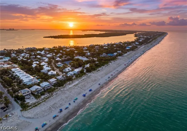 Photo 44 of Single family home for sale at 33 Urchin Ct, Captiva, FL 33924 | MLS# 2026030572 | Listing updated on 2026-10-02
