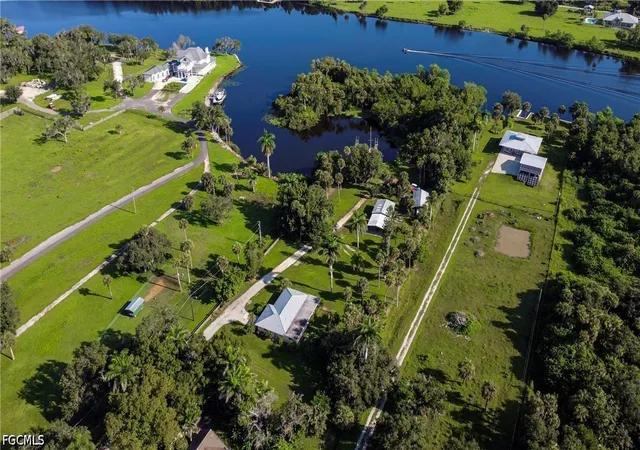Photo 3 of Single family home for sale at 1821 Sunset Trl, Alva, FL 33920 | MLS# 2026030671 | Listing updated on 2026-08-16
