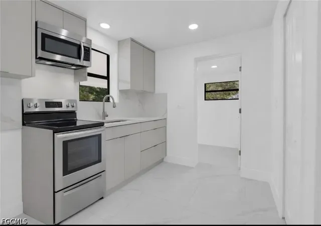 Photo 4 of Single family home for sale at 356 New York Dr, Fort Myers, FL 33905 | MLS# 2026030740 | Listing updated on 2026-08-30