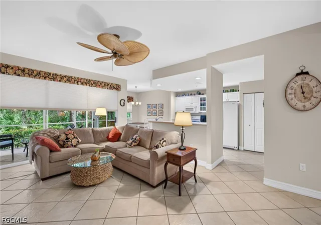 Listing Photo 5 - Condo for sale in building located at 1672 Tarpon Bay Dr S, Naples, FL 34119 - Unit #102