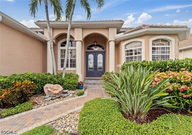 Photo 3 of Single family home for sale at 8348 Southwind Bay Cir, Fort Myers, FL 33908 | MLS# 2026030753 | Listing updated on 2026-08-23