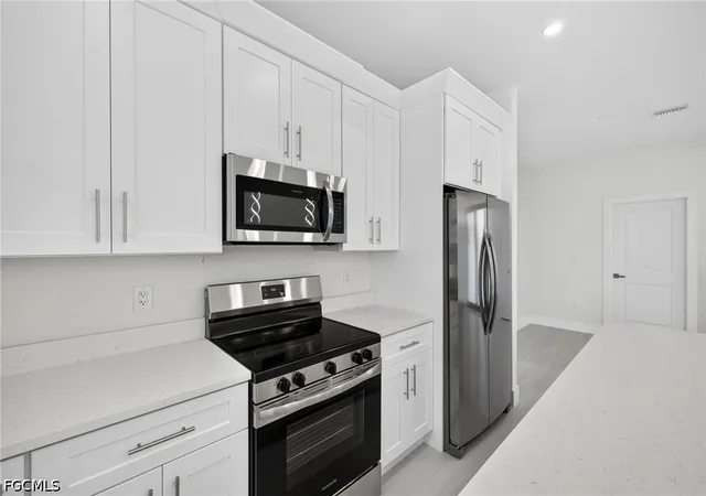 5th image of 3814 34th Street SW, Lehigh Acres, FL 33976 | MLS# 2026030784