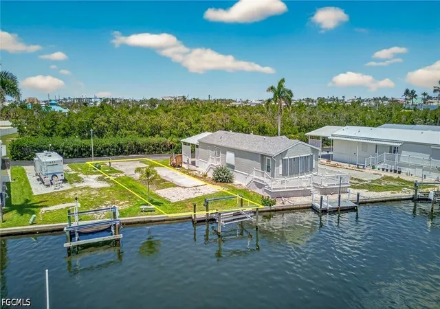 Photo 4 of Land for sale at 8 Galleon Way, Fort Myers Beach, FL 33931 | MLS# 2026030954 | Listing updated on 2026-08-13