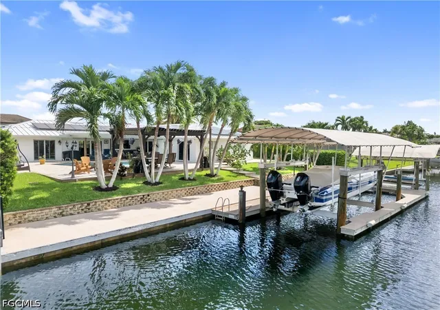 Photo 1 of Single family home for sale at 980 Bal Isle Dr, Fort Myers, FL 33919 | MLS# 2026030977 | Listing updated on 2026-08-16
