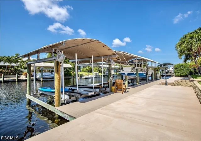 Photo 3 of Single family home for sale at 980 Bal Isle Dr, Fort Myers, FL 33919 | MLS# 2026030977 | Listing updated on 2026-08-16
