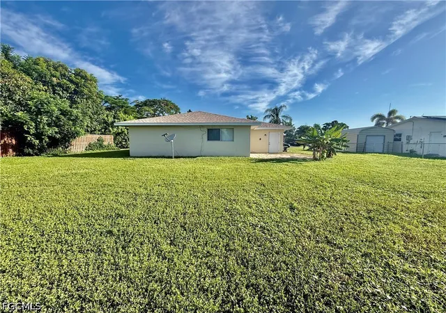 Photo 4 of Sale Pending at 516 Parkside St, Lehigh Acres, FL 33936 | MLS# 2026031036 | Listing updated on 2026-08-14
