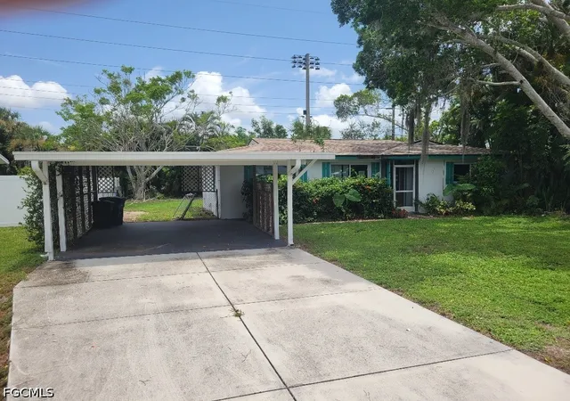Photo 1 of Single family home for sale at 6683 E Tropicana Dr, Fort Myers, FL 33919 | MLS# 2026031059 | Listing updated on 2026-08-25