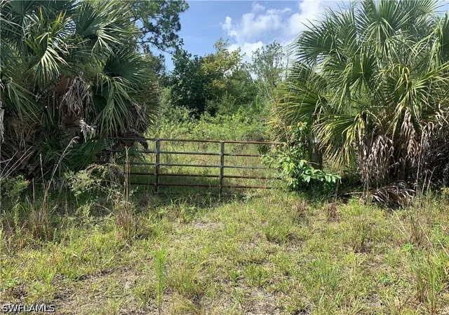 Photo 2 of Sale Pending at 1020 Limpkin Rd, Naples, FL 34120 | MLS# 226026496 | Listing updated on 2026-08-20