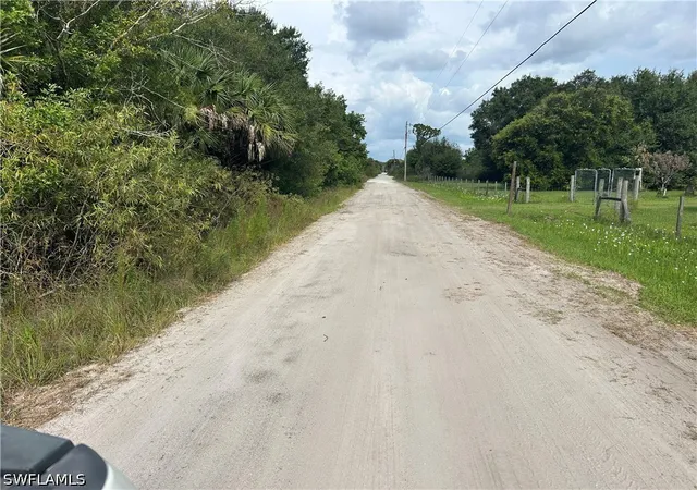 Photo 3 of Sale Pending at 1020 Limpkin Rd, Naples, FL 34120 | MLS# 226026496 | Listing updated on 2026-08-20