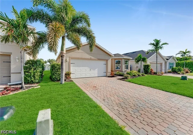 Photo 3 of Single family home for sale at 3477 Acapulco Cir, Cape Coral, FL 33909 | MLS# 2026031220 | Listing updated on 2026-08-25