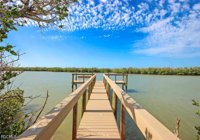 Listing Photo 4 - Condo for sale in building located at 5425 Shearwater Dr, Sanibel, FL 33957