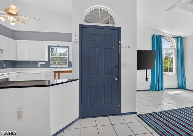 Listing Photo 4 - Condo for sale in building located at 14461 Summerlin Trace Ct, Fort Myers, FL 33919 - Unit #8