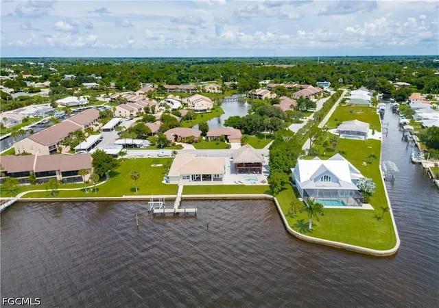 Photo 1 of Single family home for sale at 15475 Admiralty Cir, North Fort Myers, FL 33917 | MLS# 2026031310 | Listing updated on 2026-08-20