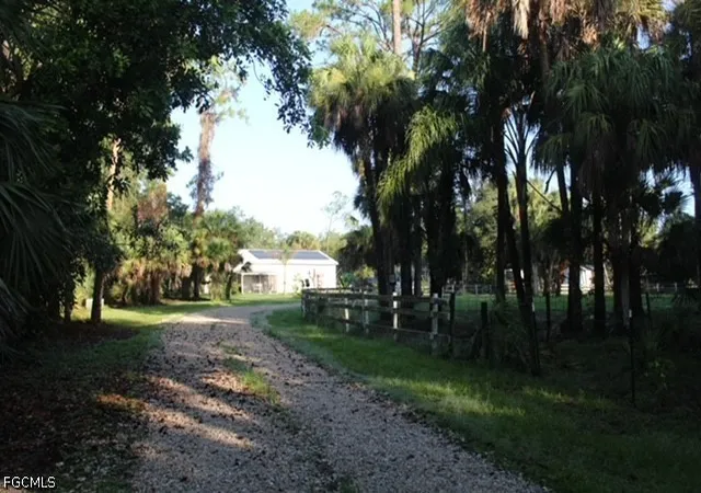 Photo 2 of Manufactured home for sale at 5460 Jackson Rd, Fort Myers, FL 33905 | MLS# 2026031608 | Listing updated on 2026-08-24