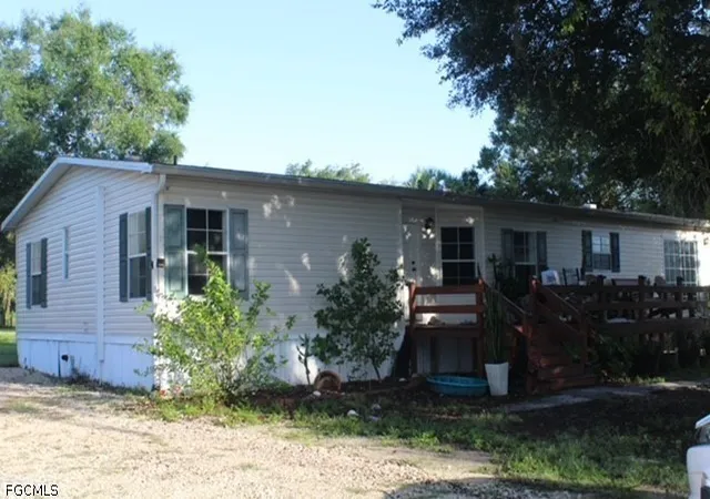 Photo 3 of Manufactured home for sale at 5460 Jackson Rd, Fort Myers, FL 33905 | MLS# 2026031608 | Listing updated on 2026-08-24