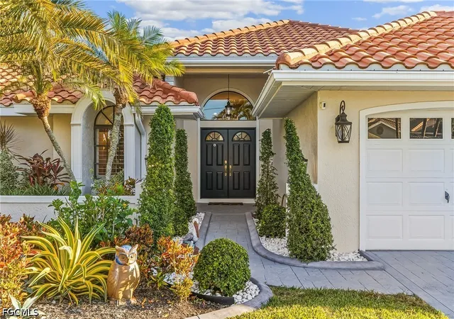 Photo 4 of Single family home for sale at 2318 SE 27th Street, Cape Coral, FL 33904 | MLS# 2026031639 | Listing updated on 2026-08-22