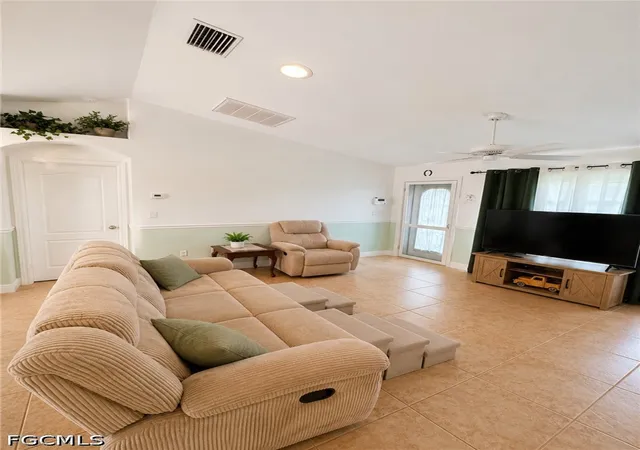 Photo 2 of Single family home for sale at 416 Candlewick Cir S, Lehigh Acres, FL 33936 | MLS# 2026031693 | Listing updated on 2026-08-18
