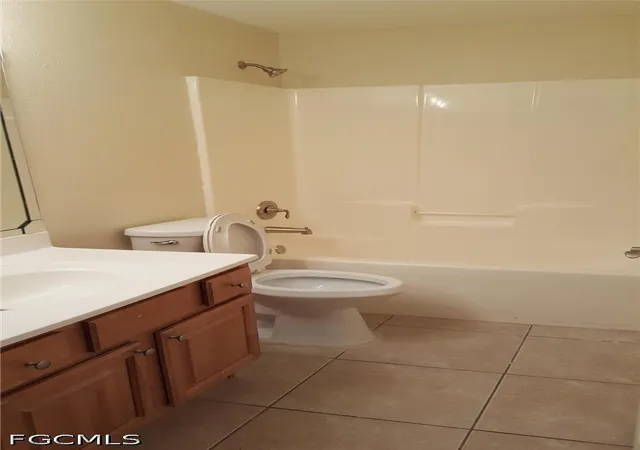 Photo 8 of Sale Pending at 537/539 Alabama Rd S, Lehigh Acres, FL 33974 | MLS# 2026031828 | Listing updated on 2026-08-25