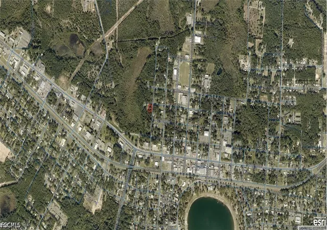 3rd image of W Toledo Ave, Defuniak Springs, FL 32433 | MLS# 2026031832