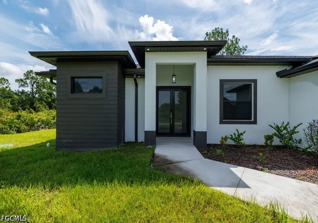 Photo 2 of Sale Pending at 1752 Pine Ave, Lehigh Acres, FL 33972 | MLS# 2026031858 | Listing updated on 2026-08-17