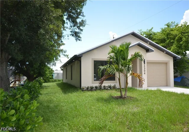 3rd image of 3304 Armstrong Ct NE, Fort Myers, FL 33916 | MLS# 2026031894