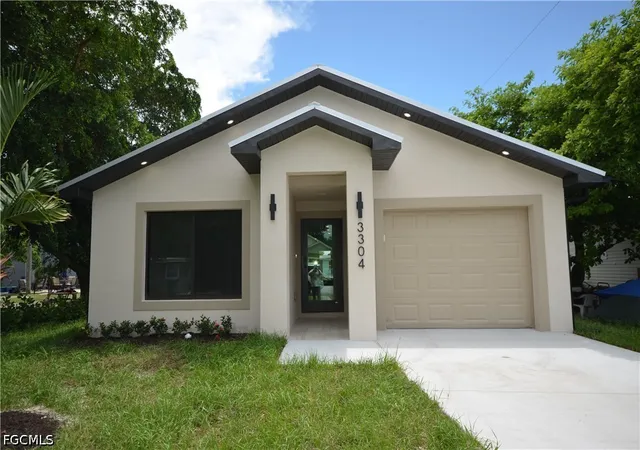 4th image of 3304 Armstrong Ct NE, Fort Myers, FL 33916 | MLS# 2026031894