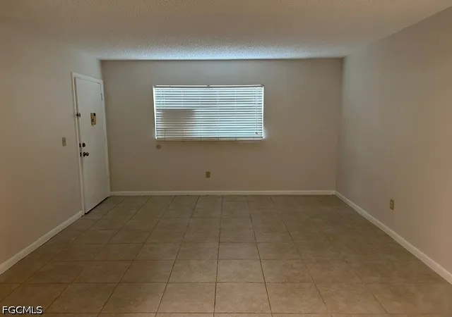 Photo 2 of Condo for sale at 1518 Edgewater Cir #2A, Fort Myers, FL 33919 | MLS# 2026031932 | Listing updated on 2026-08-25