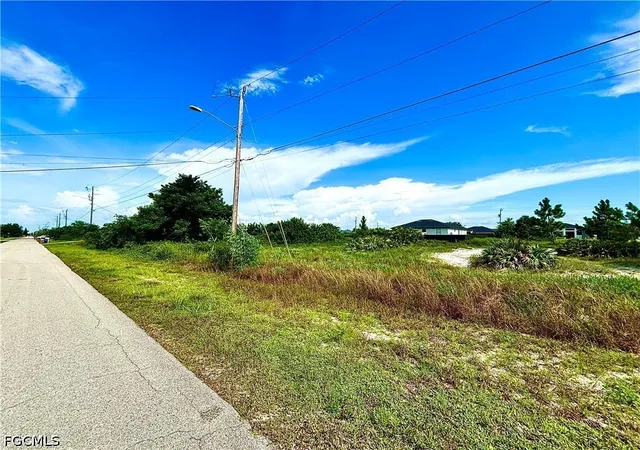 3rd image of 3215 32nd Street SW, Lehigh Acres, FL 33976 | MLS# 2026031988
