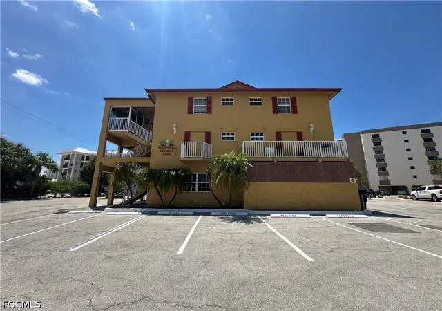 Photo 3 of Condo for sale at 2550 Estero Blvd #12, Fort Myers Beach, FL 33931 | MLS# 2026032109 | Listing updated on 2026-08-19