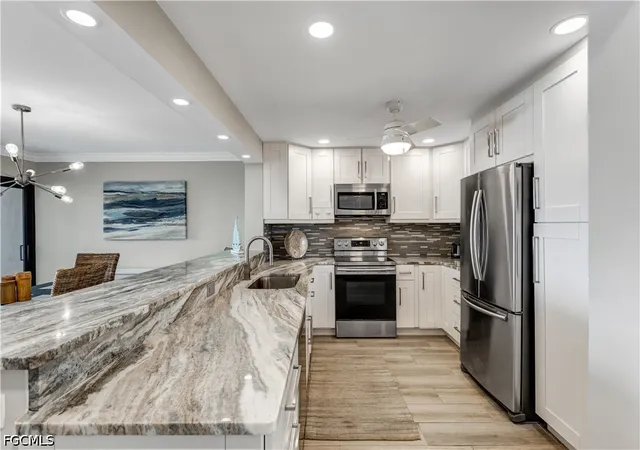 Listing Photo 4 - Condo for sale in building located at 6662 Estero Blvd, Fort Myers Beach, FL 33931 - Unit #308