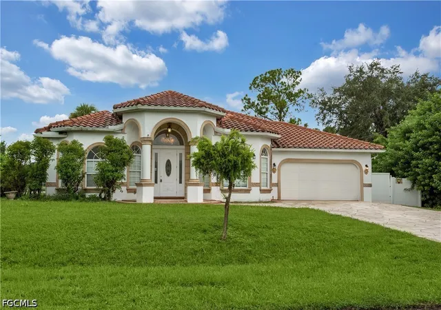 Photo 1 of Single family home for sale at 3705 Kilarney St, Fort Myers, FL 33905 | MLS# 2026032336 | Listing updated on 2026-08-12