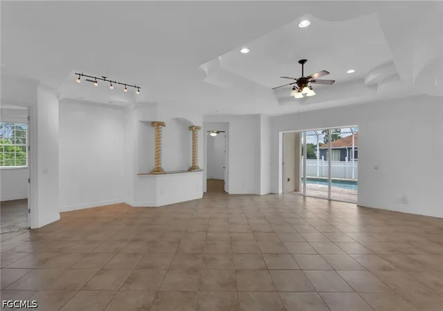 Photo 3 of Single family home for sale at 3705 Kilarney St, Fort Myers, FL 33905 | MLS# 2026032336 | Listing updated on 2026-08-12
