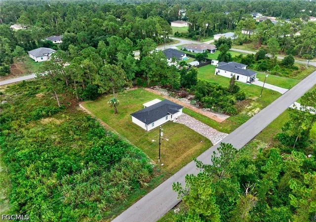 Photo 4 of Single family home for sale at 851 Calumet St E, Lehigh Acres, FL 33974 | MLS# 2026032445 | Listing updated on 2026-08-22